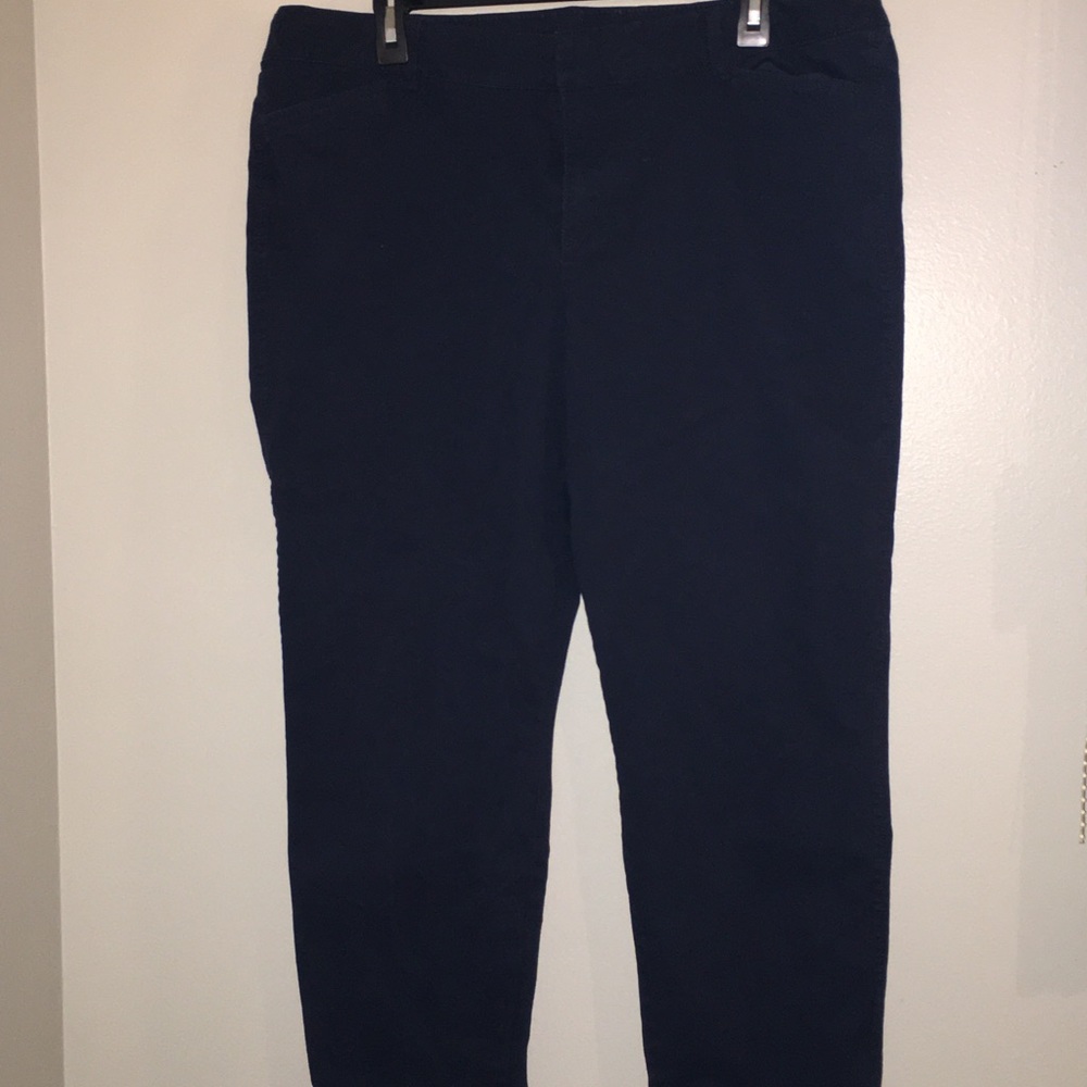 NEVER WORN OLD NAVY DRESS PANTS